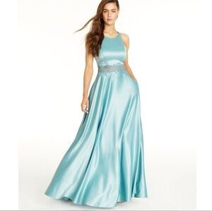 Elegant Blue Evening Gown Size 5 Juniors